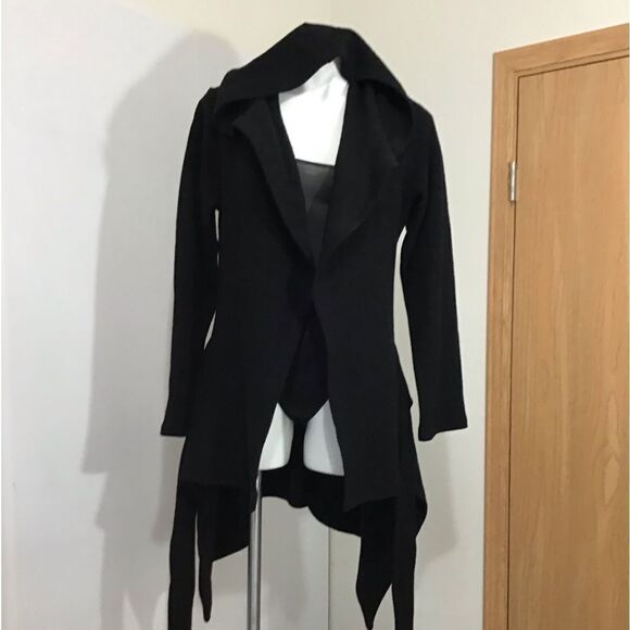 Marcellamoda Black Hooded Belted Wrap Asymmetrical Hem Sweater Size Medium - Picture 7 of 15